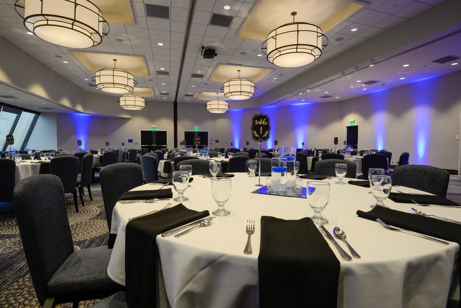 Espacio de evento corporativo montado